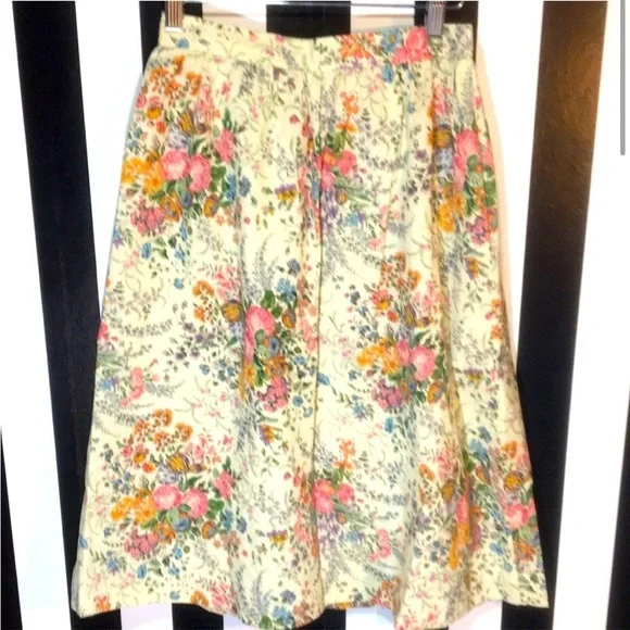 Vintage floral midi a line skirt - Picture 3 of 16